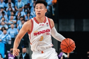 媒体人:当打之年MVP贺希宁直言篮球变得无趣 球队技战术问题很大 媒体人:当打之年MVP贺希宁直言篮球变得无趣 球队技战术问题很大